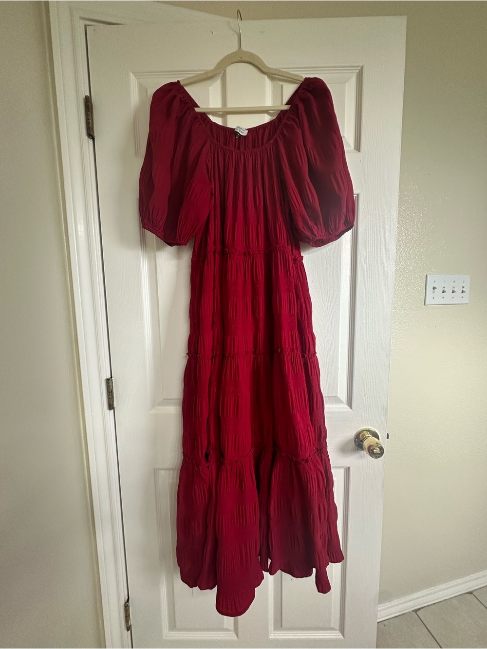 Zoco Daymaker Crimson Red Tiered Maxi Dress with Puff Sleeves - Picture 4 of 8